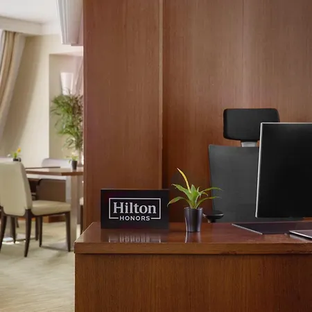 Hilton Old Town Отель 5*