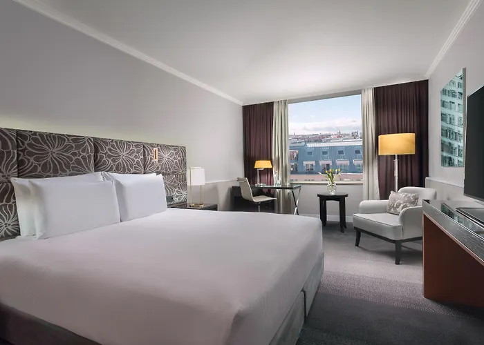 Hilton Old Town 5* Прага