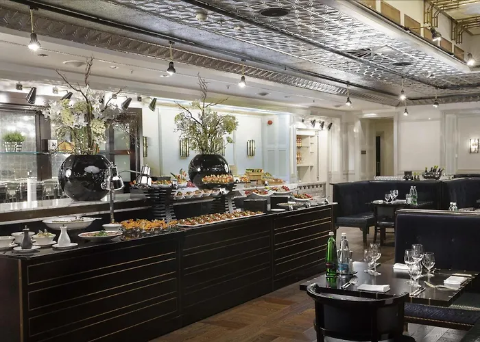 Hilton Old Town 5* Прага