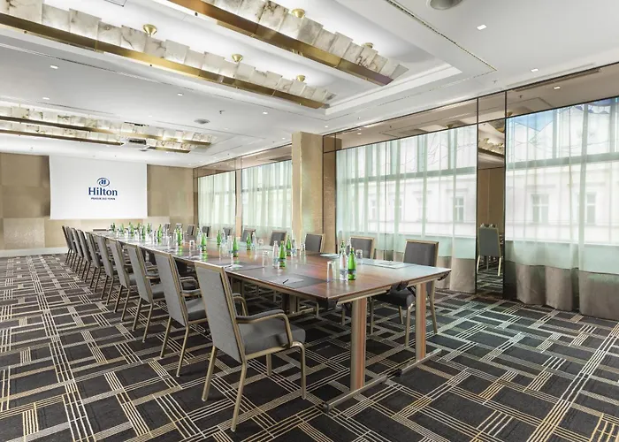 Hilton Old Town Отель