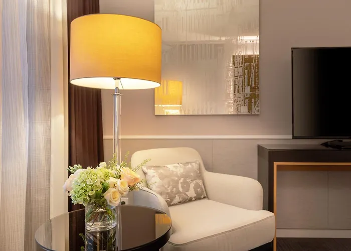 Отель Hilton Old Town