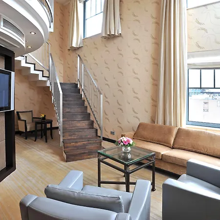 Hilton Old Town Hotell
