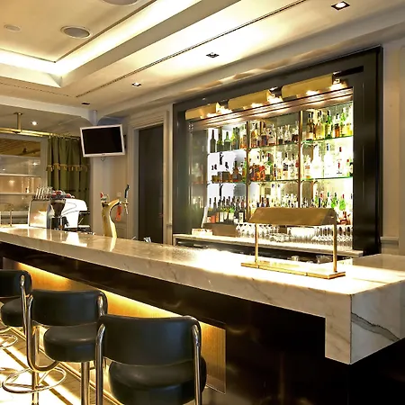 Hotell Hilton Old Town 5*