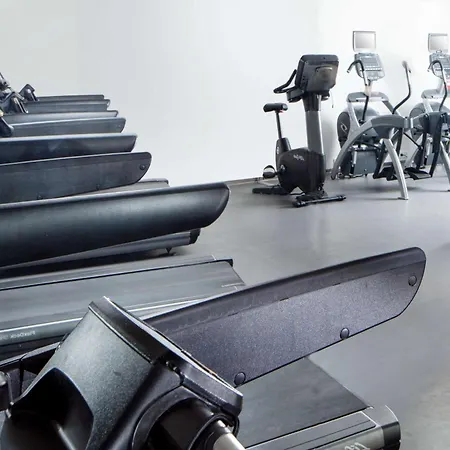 Hilton Old Town Hotel 5*