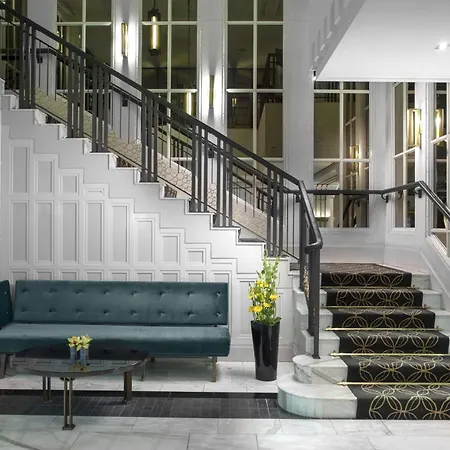 Hotell Hilton Old Town 5*