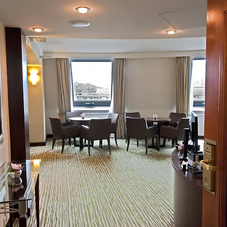Hilton Old Town
