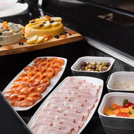 Hilton Old Town Hotel