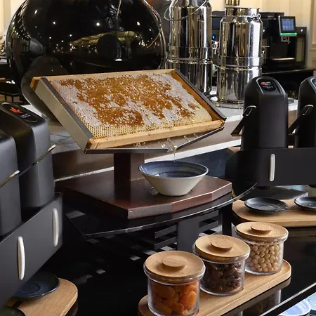 Hilton Old Town 5* Prague