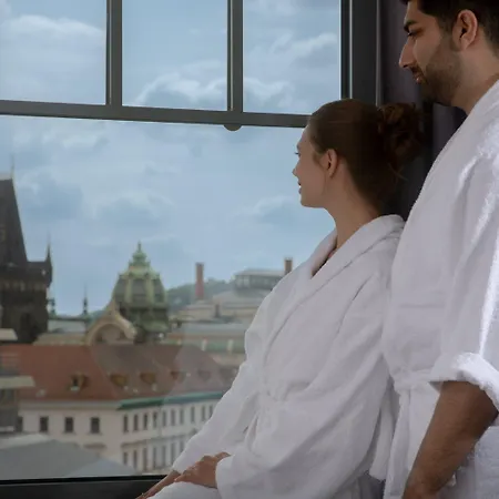 Hilton Old Town 5* Prag