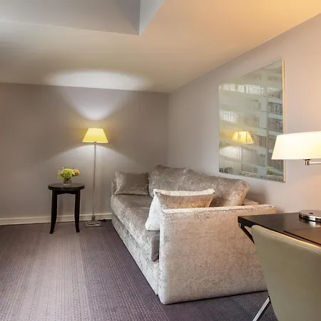 Hotell Hilton Old Town 5*
