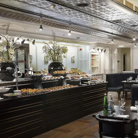 Hilton Old Town 5* Πράγα