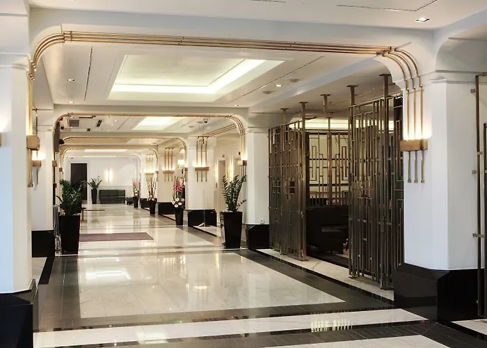 Hilton Old Town 5*