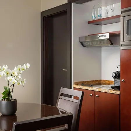 Hotel Hilton Old Town 5*