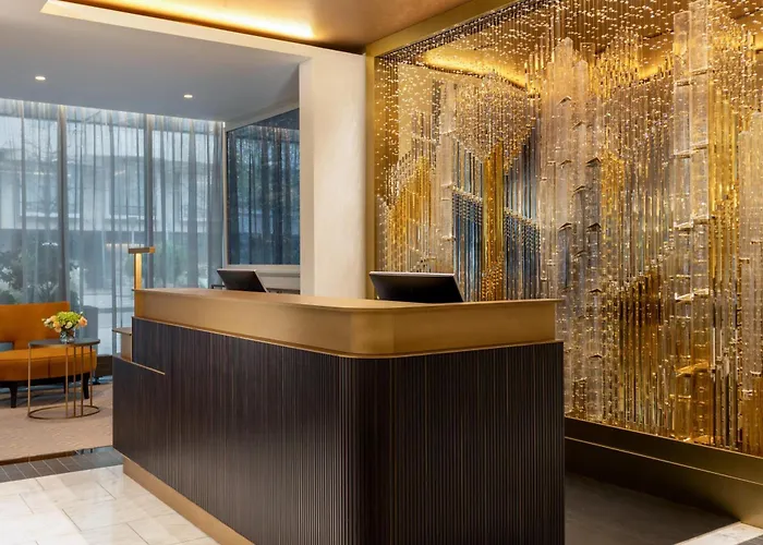 Hilton Old Town Otel 5*