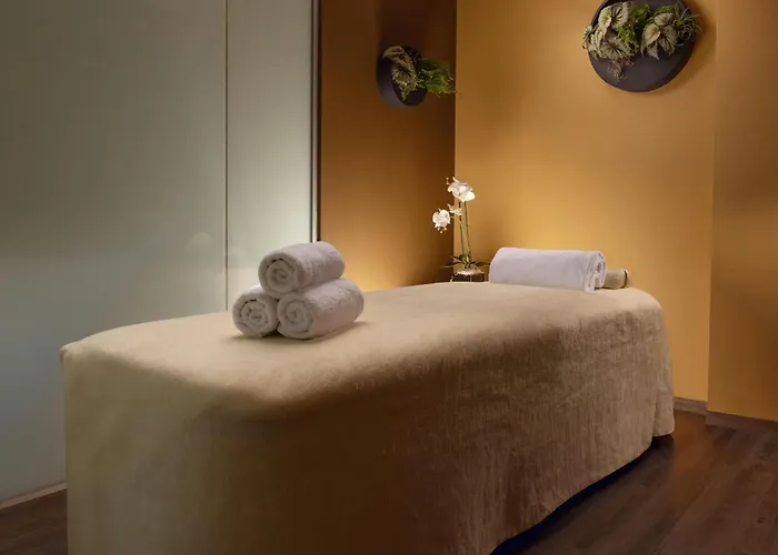 Hilton Old Town Otel 5*