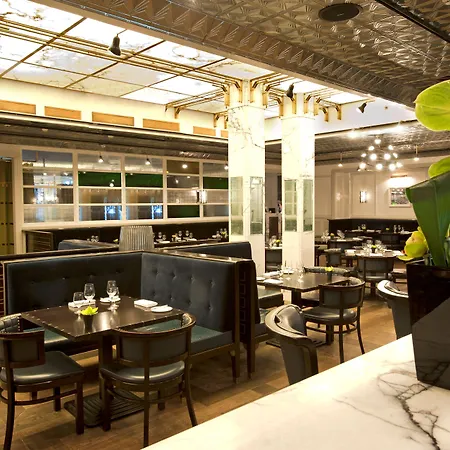 Hilton Old Town 5* Praag