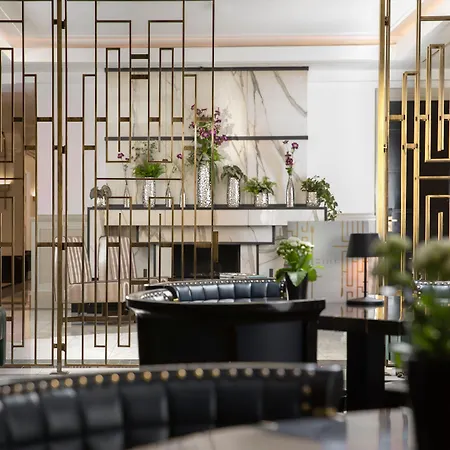 Hilton Old Town Hotel 5*