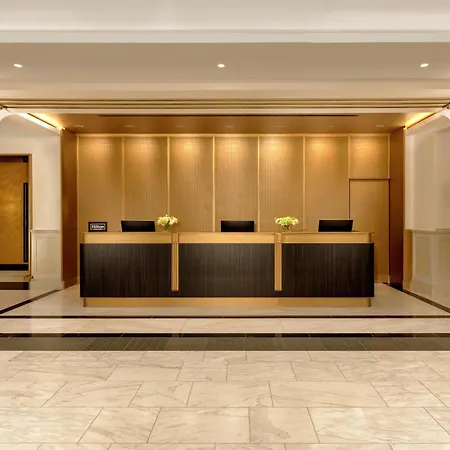 Hilton Old Town 5*