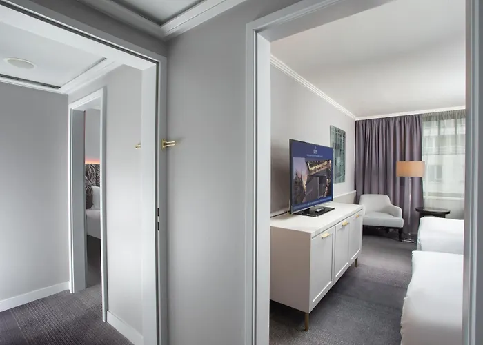Hilton Old Town 5* Praha