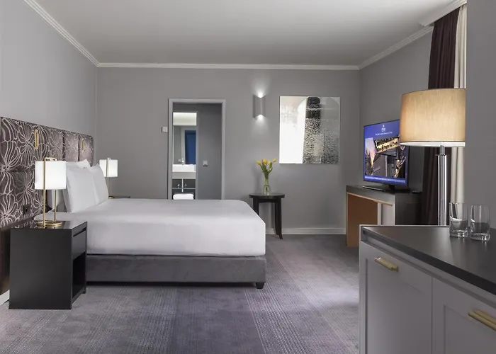 Hotel Hilton Old Town 5*